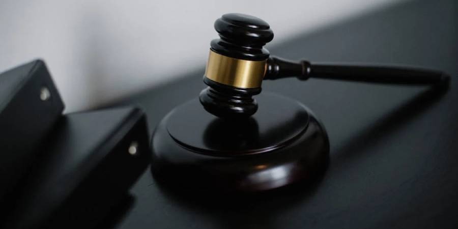 The Role of a Franchise Lawyer in Protecting Your Investment